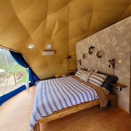 Nomad Glamping Апартаменты