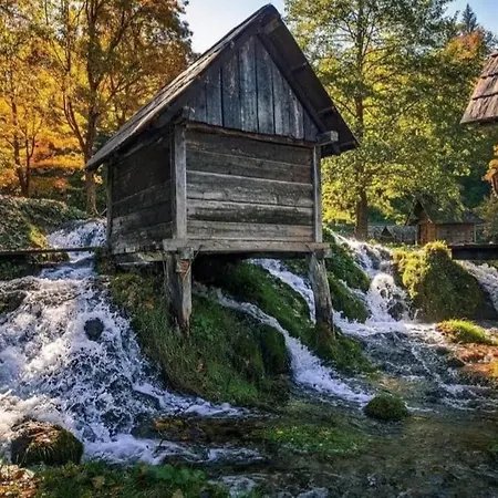 Апартаменты Nomad Glamping Sipovo